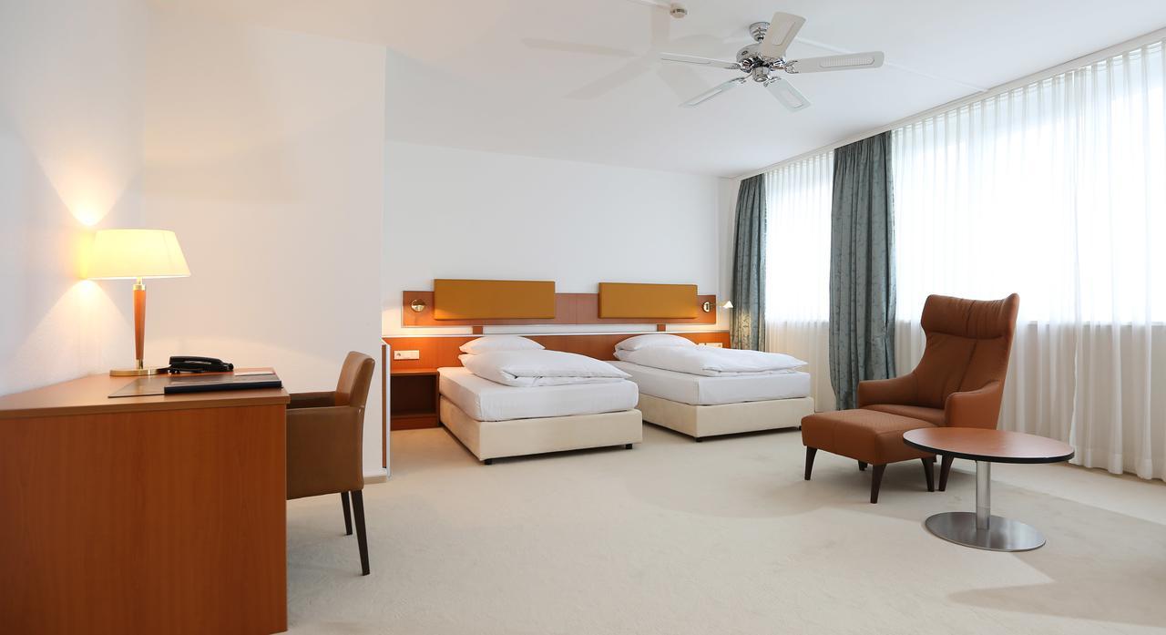 Hotel Parklon カッセル エクステリア 写真